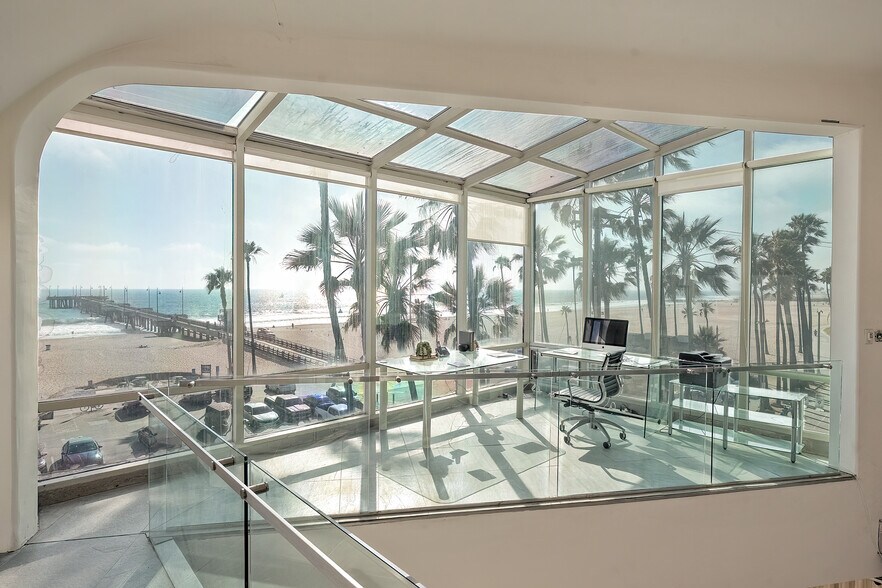 More Photos Of 3111 Ocean Front Walk, Marina Del Rey Apartments For Sale