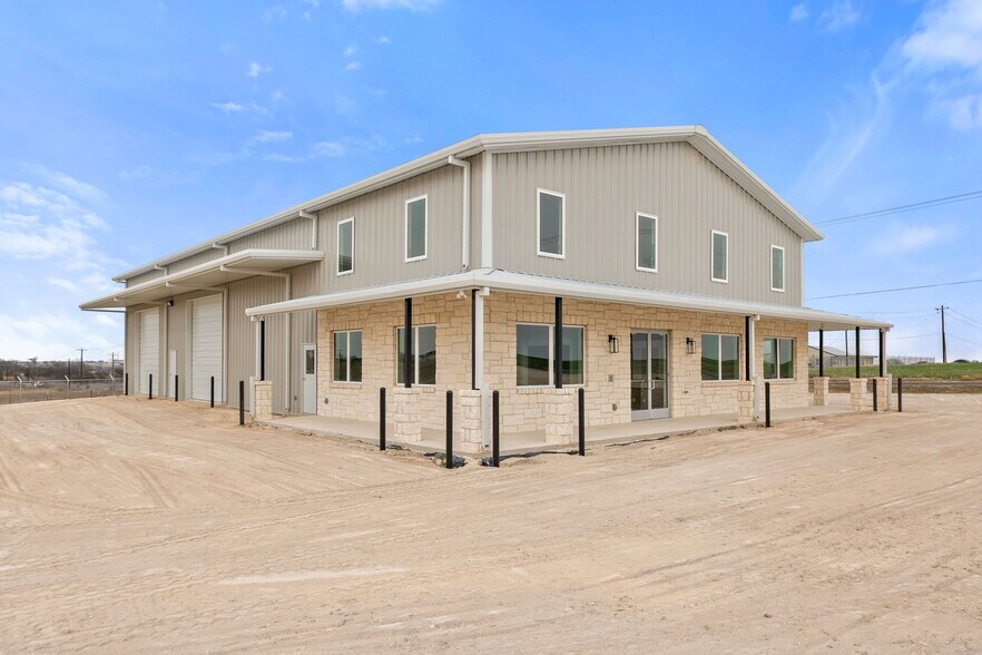 More Photos Of 2350 County Road 311, Jarrell Industrial For Lease