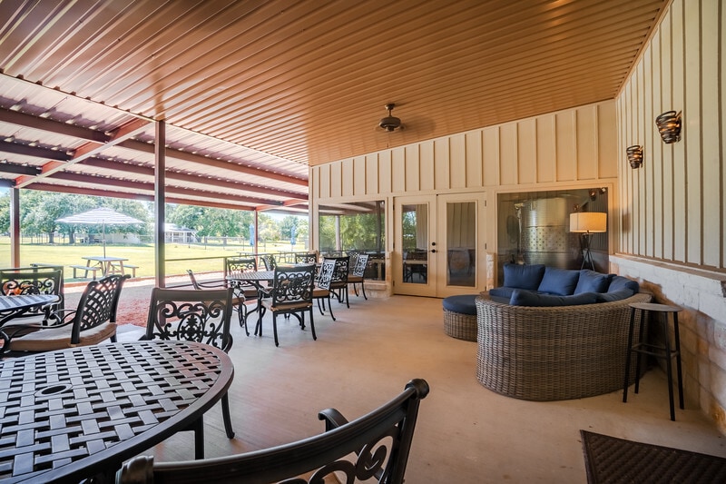 More Photos Of 316 E Wallace St, San Saba General Retail For Sale