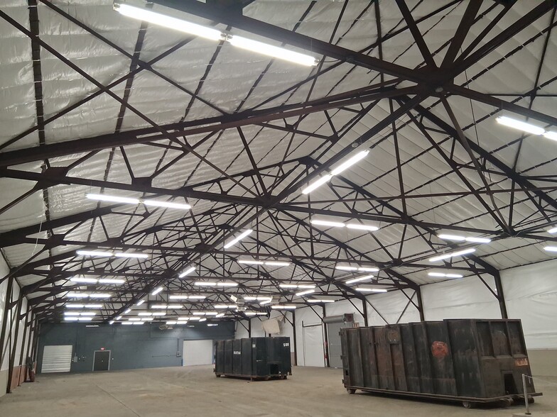 More Photos Of 800 S Morrison Ave, Collinsville Warehouse For Sale