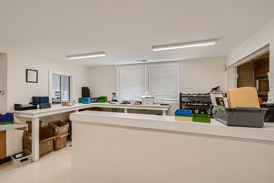 More Photos Of 5353 W Colfax Ave, Denver Office For Sale