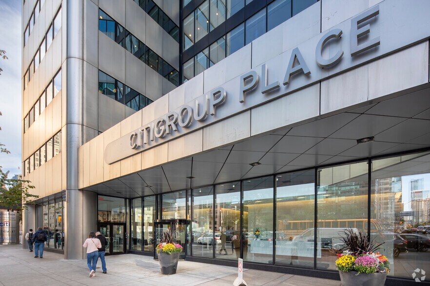 More Photos Of 123 Front St W, Toronto Office For Lease