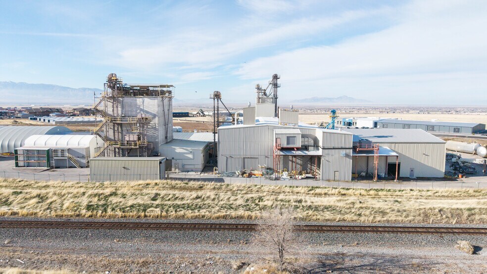 More Photos Of 712 E 2400 N, Tooele Warehouse For Sale