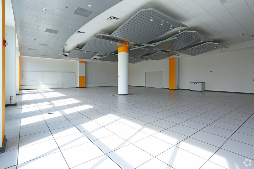 More Photos Of 2600 Manitou Rd, Rochester Research And Development For Sale