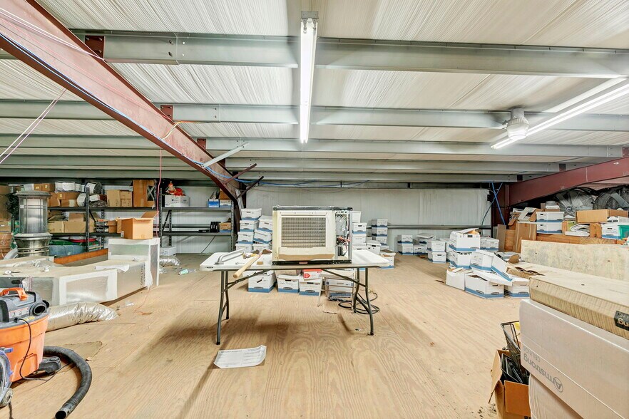 More Photos Of 5060 Jack Springs Rd, Atmore Light Distribution For Sale