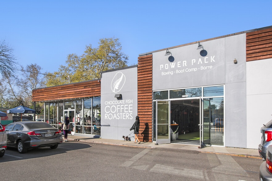 More Photos Of 2932-2940 Freeport Blvd, Sacramento Freestanding For Sale