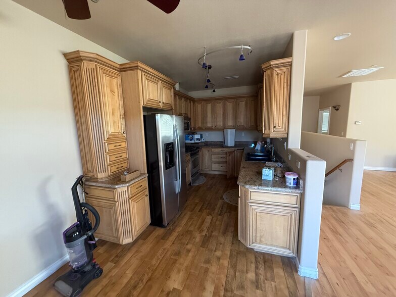 More Photos Of 79 Carry Way, Mound House Manufacturing For Lease