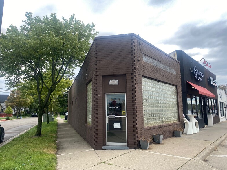 Primary Photo Of 33788 Woodward Ave, Birmingham Veterinarian Kennel For Lease