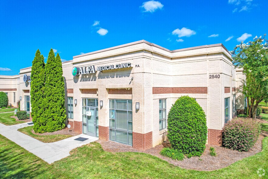 More Photos Of 2540 Arrowood Rd, Charlotte Office For Lease