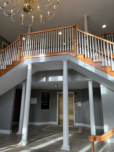 More Photos Of 1 E Main St, Northborough Medical For Lease