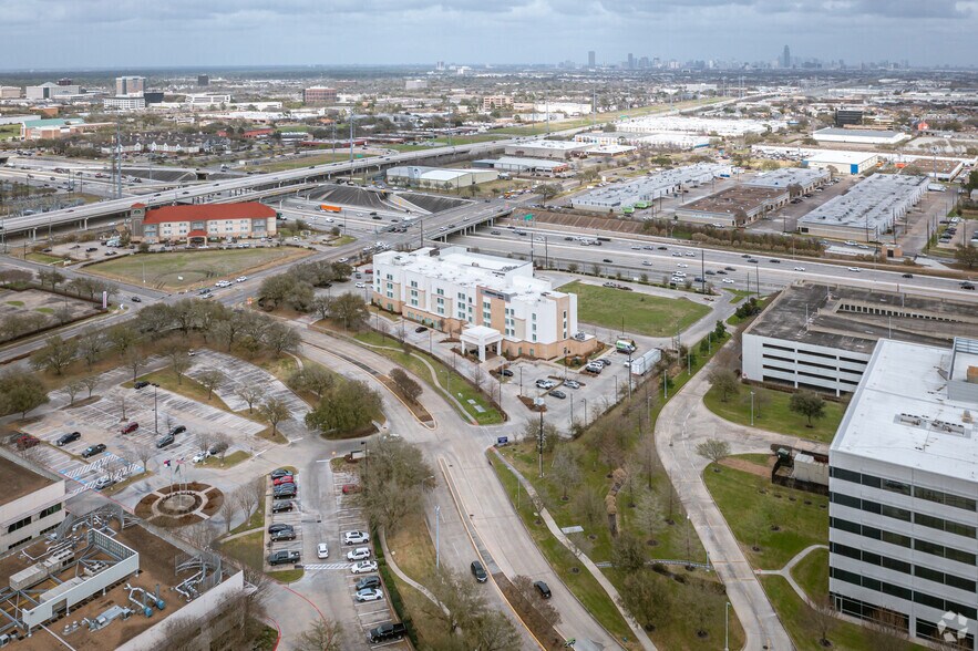 More Photos Of 5851 Rogerdale Rd, Houston Hotel For Sale