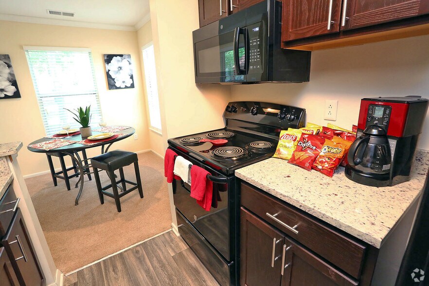 More Photos Of 3001 Reflections Way, Virginia Beach Apartments For Sale