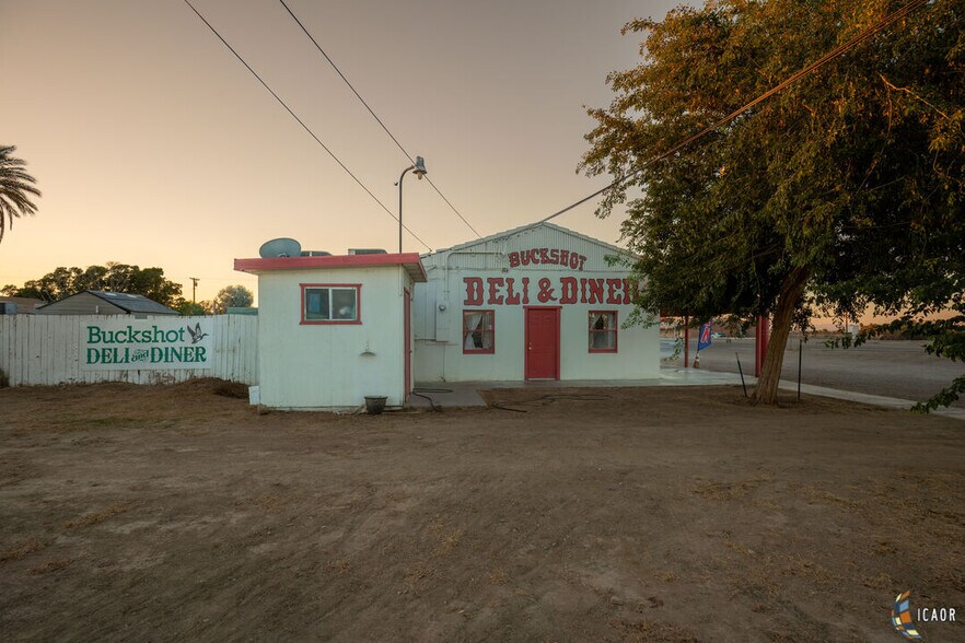 More Photos Of 8120 CA-111, Niland Flex For Sale