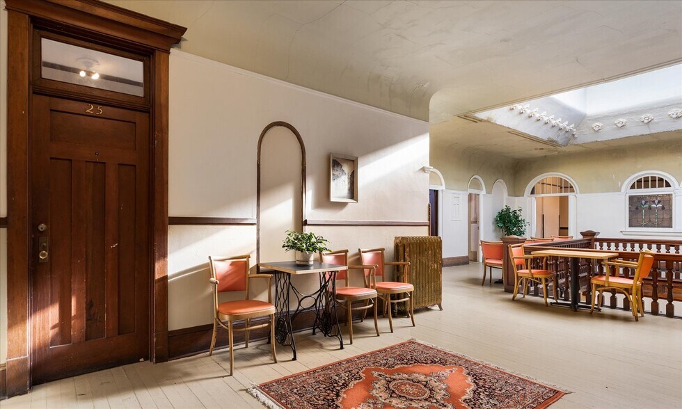 More Photos Of 619 Commercial Ave, Anacortes Storefront Retail Office For Sale