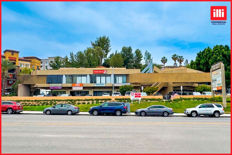 Primary Photo Of 20640-20668 Ventura Blvd, Woodland Hills Storefront Retail Office For Lease