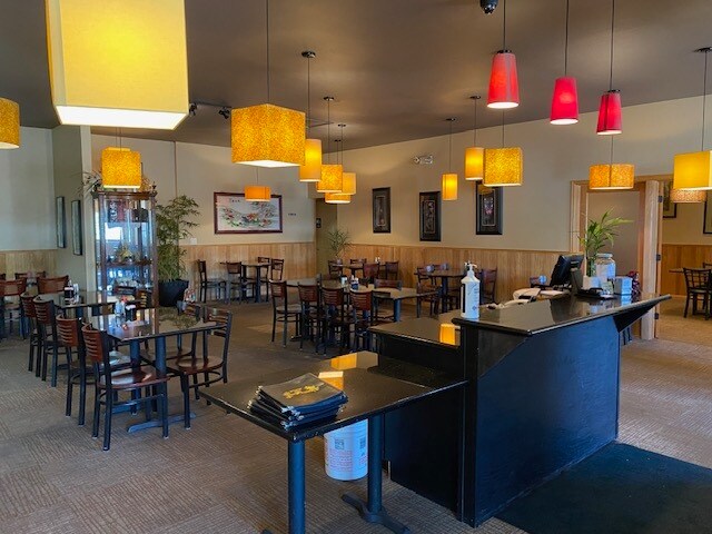 More Photos Of 162 N 6th St, Lander Specialty For Sale