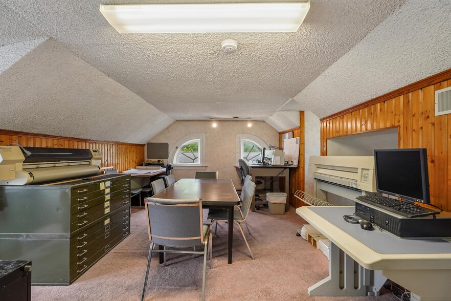 More Photos Of 214 N Main St, North Wales Office Residential For Sale