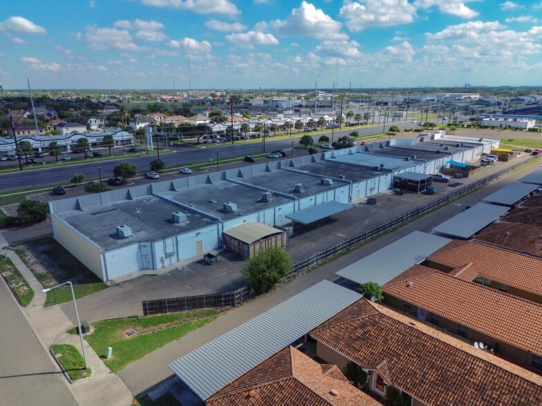 More Photos Of 2511-2513 Buddy Owens Blvd, McAllen Health Club For Lease