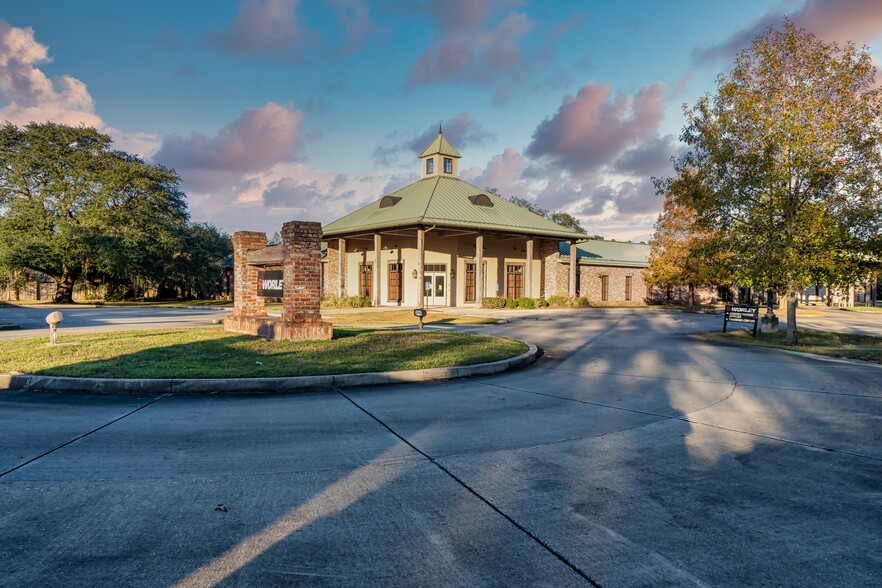 Primary Photo Of 725 Westin Oaks Drive, Hammond Office For Lease