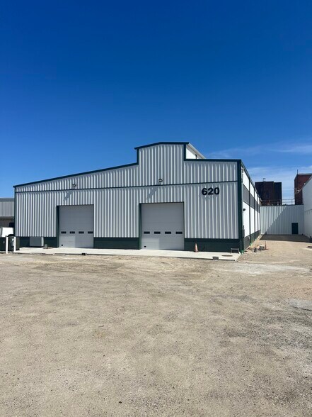 Primary Photo Of 620 Grantham Ln, New Castle Industrial For Lease