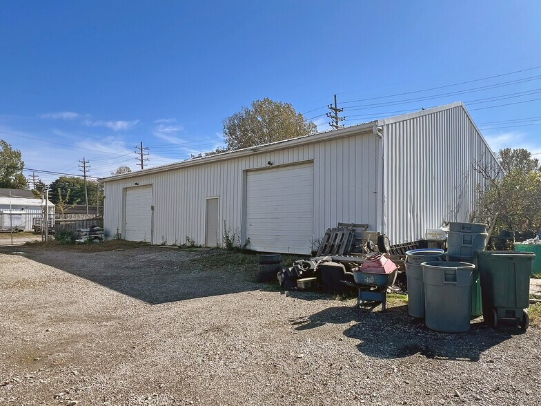 More Photos Of 2010 Schaper Ave, Erie Warehouse For Sale