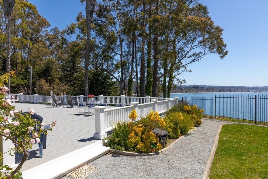 More Photos Of 620 El Salto Dr, Capitola Hospitality For Sale