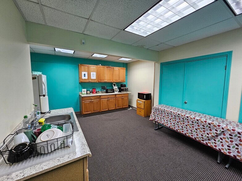 More Photos Of 20 Linden St, Allston Office For Lease