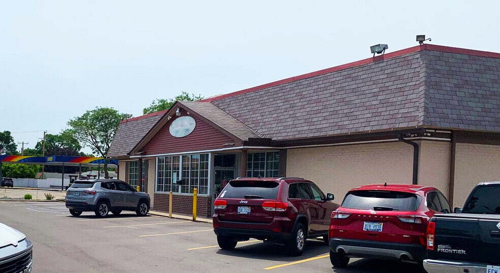 More Photos Of 21000 Ecorse Rd, Taylor Restaurant For Sale