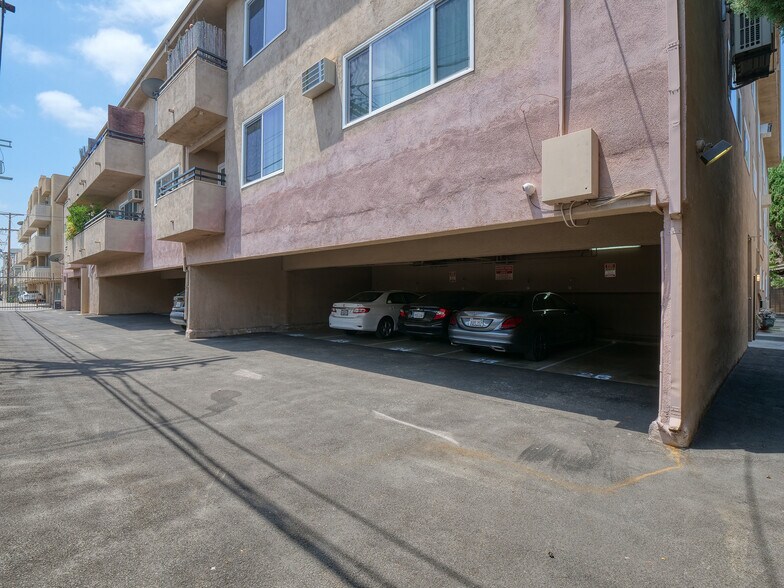 More Photos Of 1138 S Corning St, Los Angeles Apartments For Sale