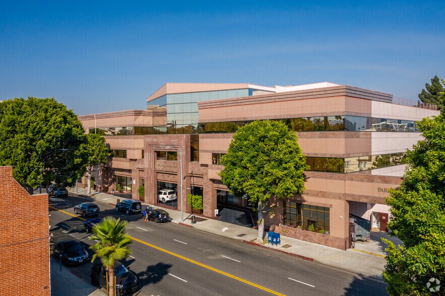 More Photos Of 150 N Robertson Blvd, Beverly Hills Medical For Lease