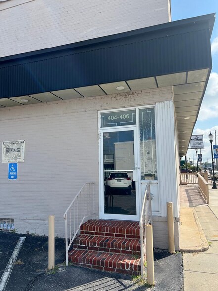 More Photos Of 404-406 Eastern Blvd, Essex Office For Sale