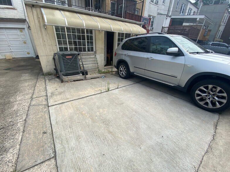 More Photos Of 352 86th St, Brooklyn Hospital For Lease