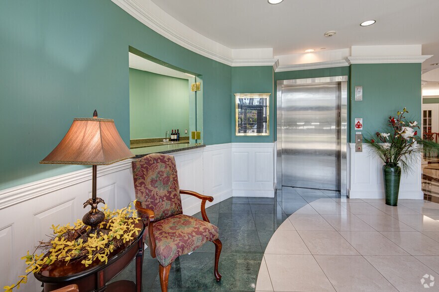 More Photos Of 101 Charles St, La Plata Medical For Lease