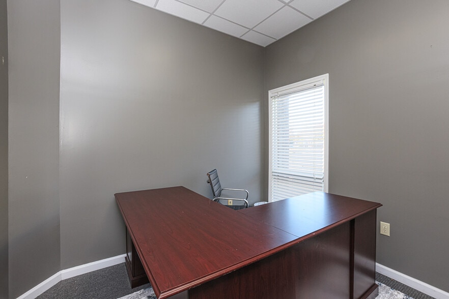 More Photos Of 8311 Two Notch Rd, Columbia Office For Sale