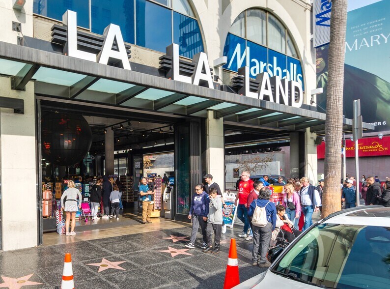 More Photos Of 7021 Hollywood Blvd, Los Angeles General Retail For Lease