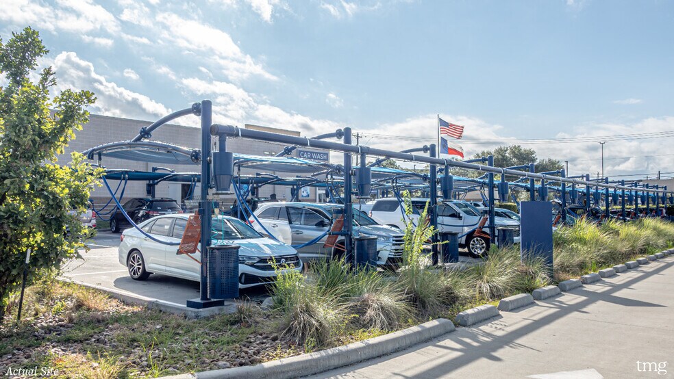 More Photos Of 1520 W Main St, League City Carwash For Sale