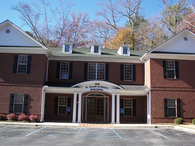 More Photos Of 366 N Main St, Alpharetta Medical For Lease