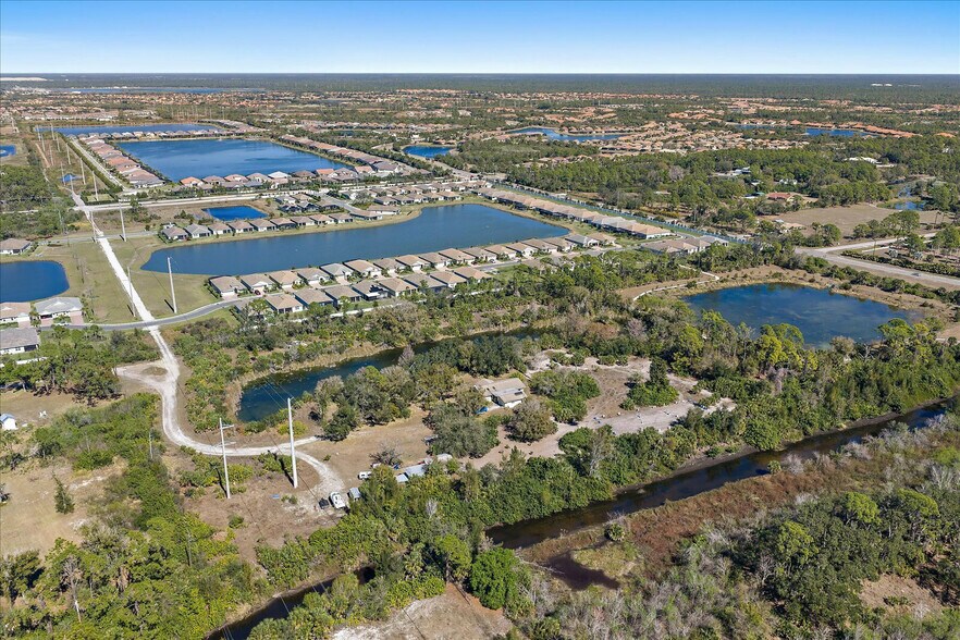 More Photos Of 2327 Ewing Dr, Venice Land For Sale