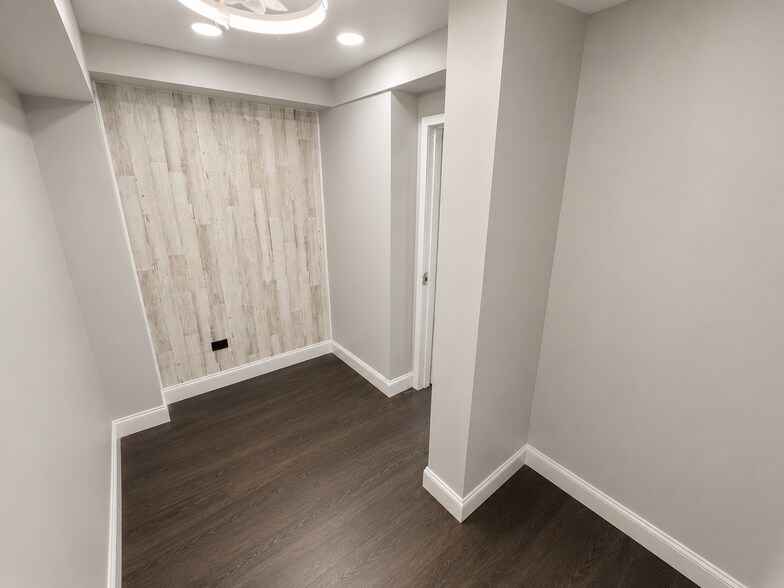 More Photos Of 711A-711D Seagirt Ave, Far Rockaway Apartments For Lease