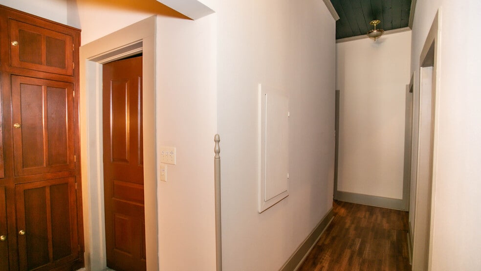 More Photos Of 122-128 Vale St, Jefferson Storefront Retail Residential For Sale