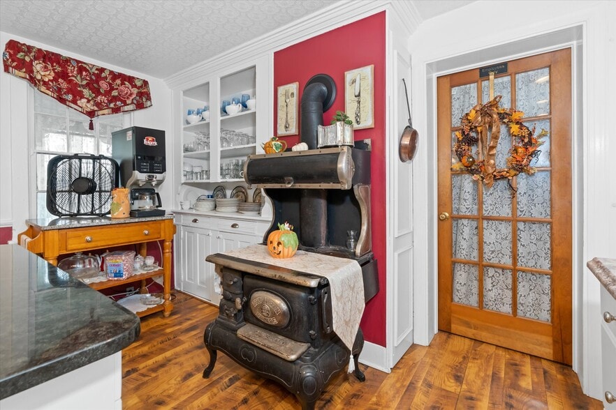 More Photos Of 300 Bohemia Ave, Chesapeake City Hospitality For Sale