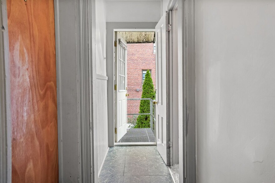 More Photos Of 357-359 Norman St, Bridgeport Apartments For Sale