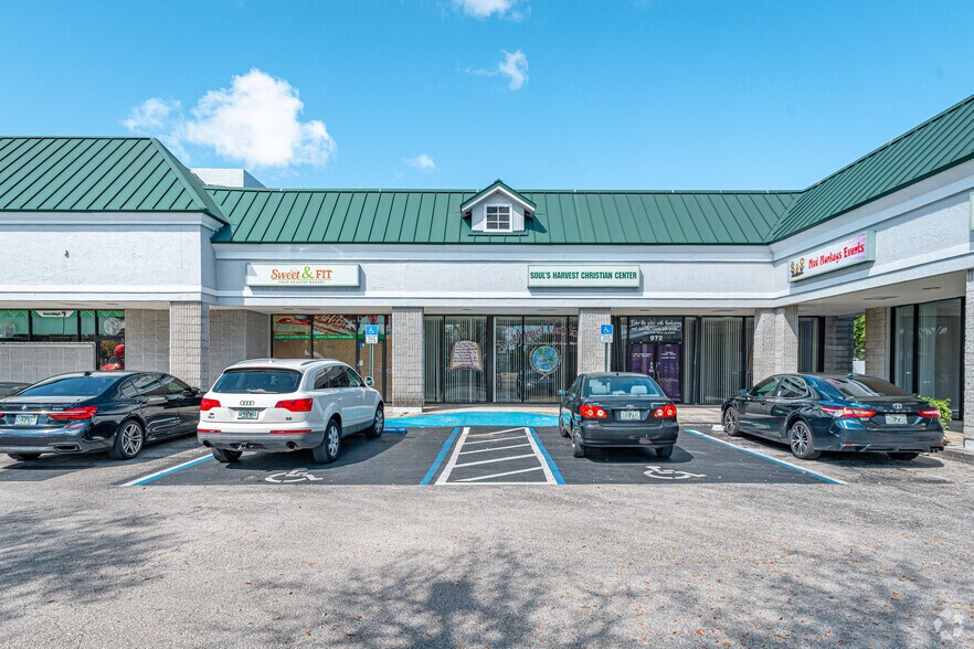 More Photos Of 920-1020 W Hallandale Beach Blvd, Hallandale Beach Unknown For Lease