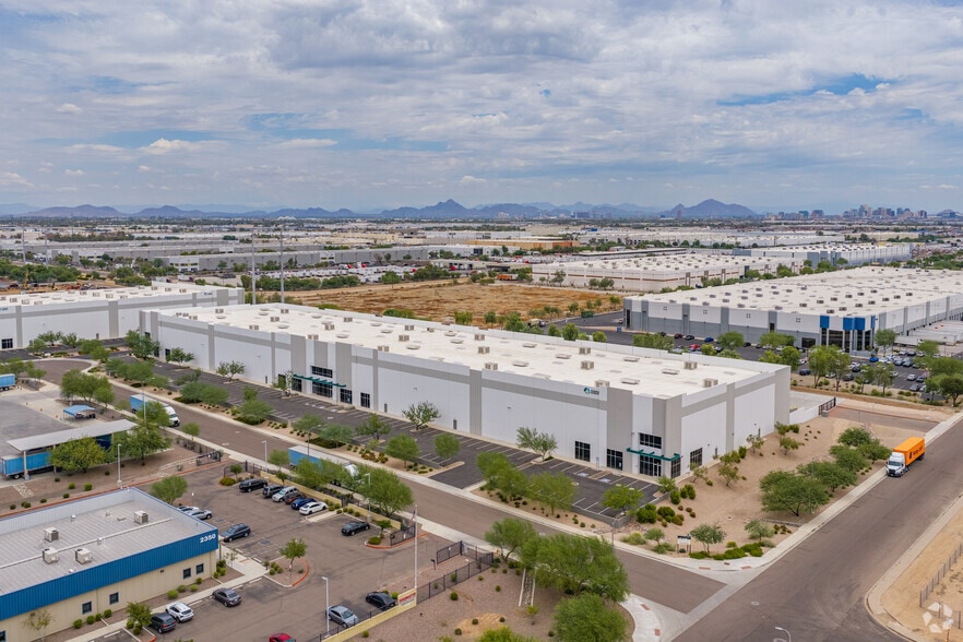 More Photos Of 2323 S 48th Ave, Phoenix Warehouse For Lease