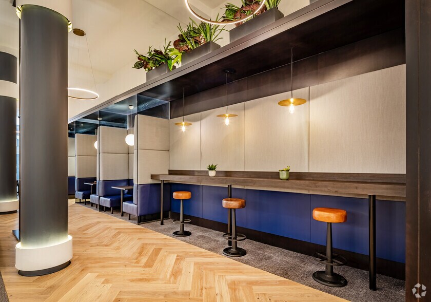 More Photos Of 56 Oxford St, Manchester Office For Lease