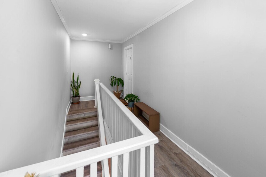 More Photos Of 709 Whitmarsh Ln, Key West Multifamily For Sale