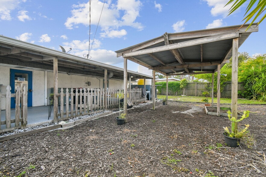 More Photos Of 5146 Marine Pky, New Port Richey Storefront Retail Office For Sale