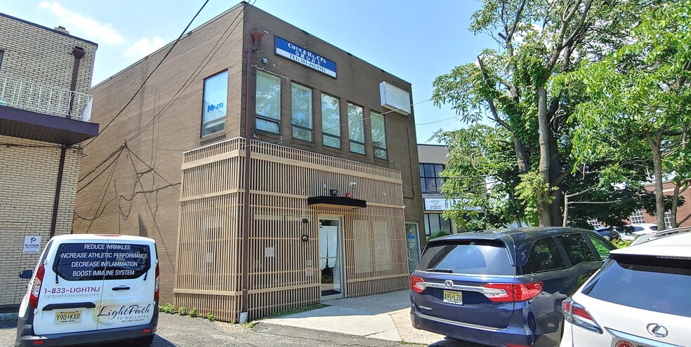 More Photos Of 215 Main St, Fort Lee Office For Sale
