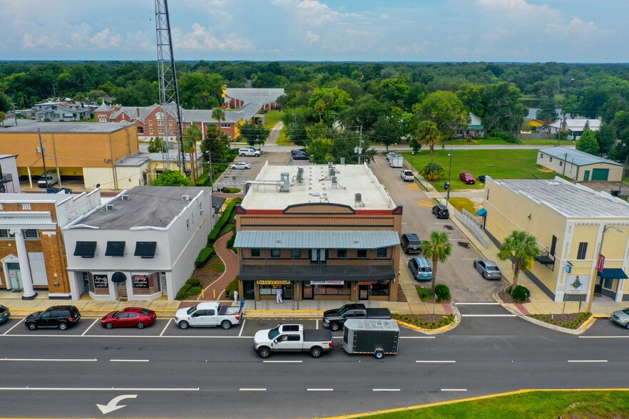 More Photos Of 87 Central Ave, Umatilla Storefront Retail Residential For Sale