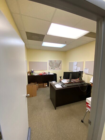 More Photos Of 3156 N Valley Pike, Harrisonburg Office For Lease